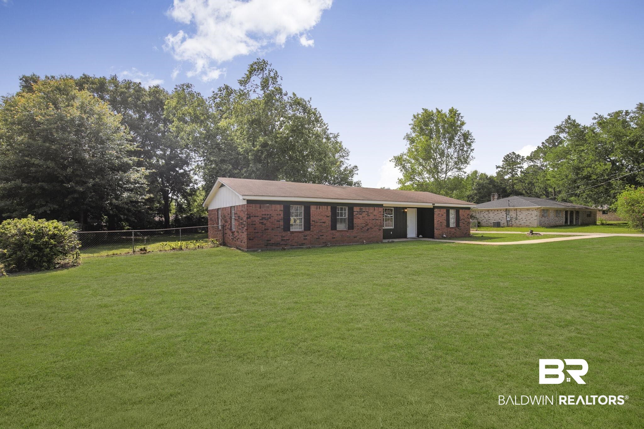 46003 Sunset Drive Bay Minette, AL 36507 - Photo 2 of 23