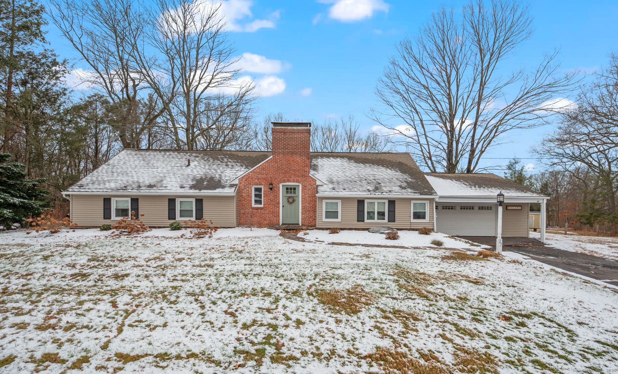 27 Sunset Road Ellington, CT 06029 - Photo 1 of 1 front view of a house with a yard
