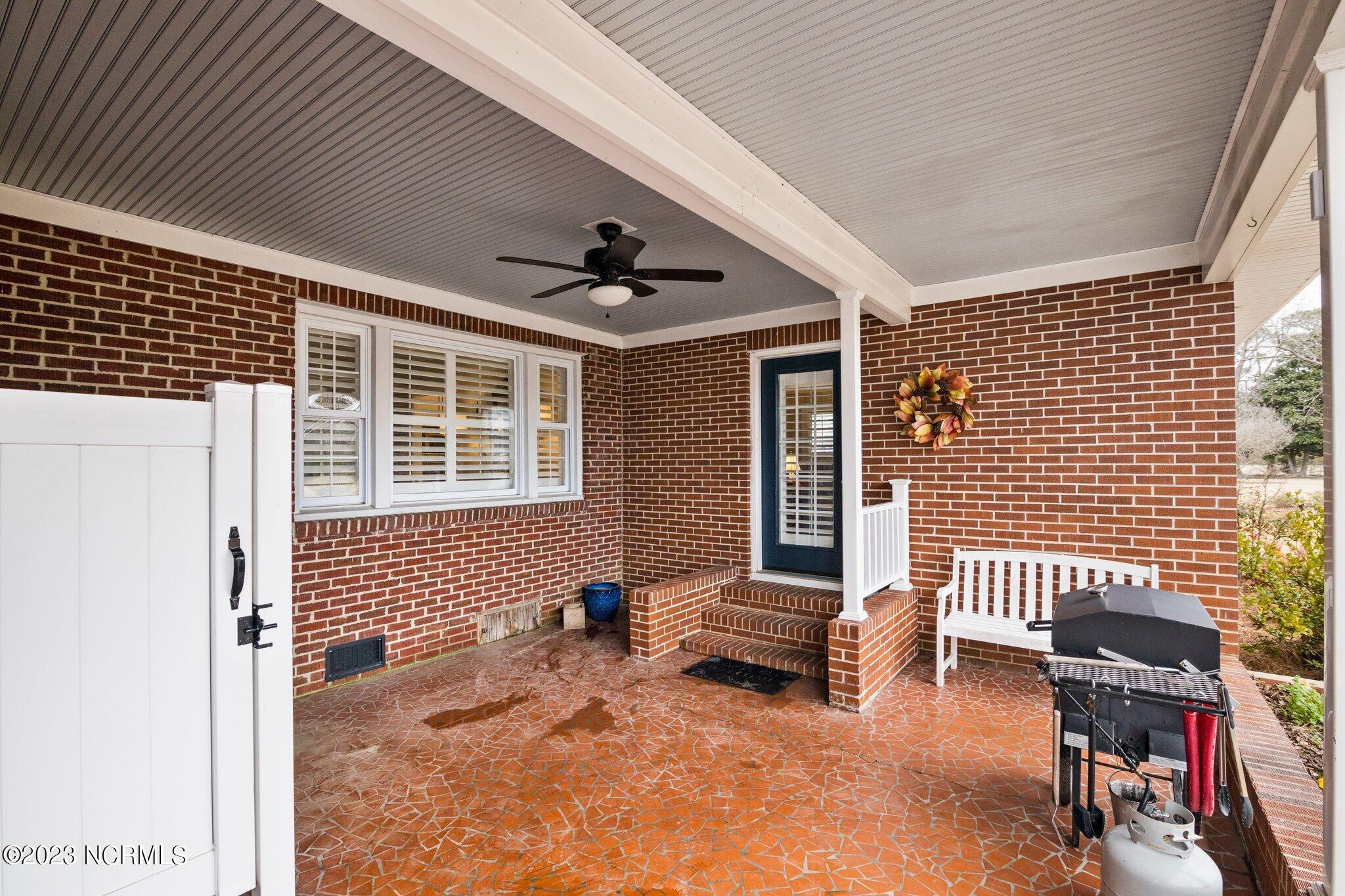 4120 Old Cherry Point Road New Bern, NC 28560 - Photo 11 of 31 back entrance