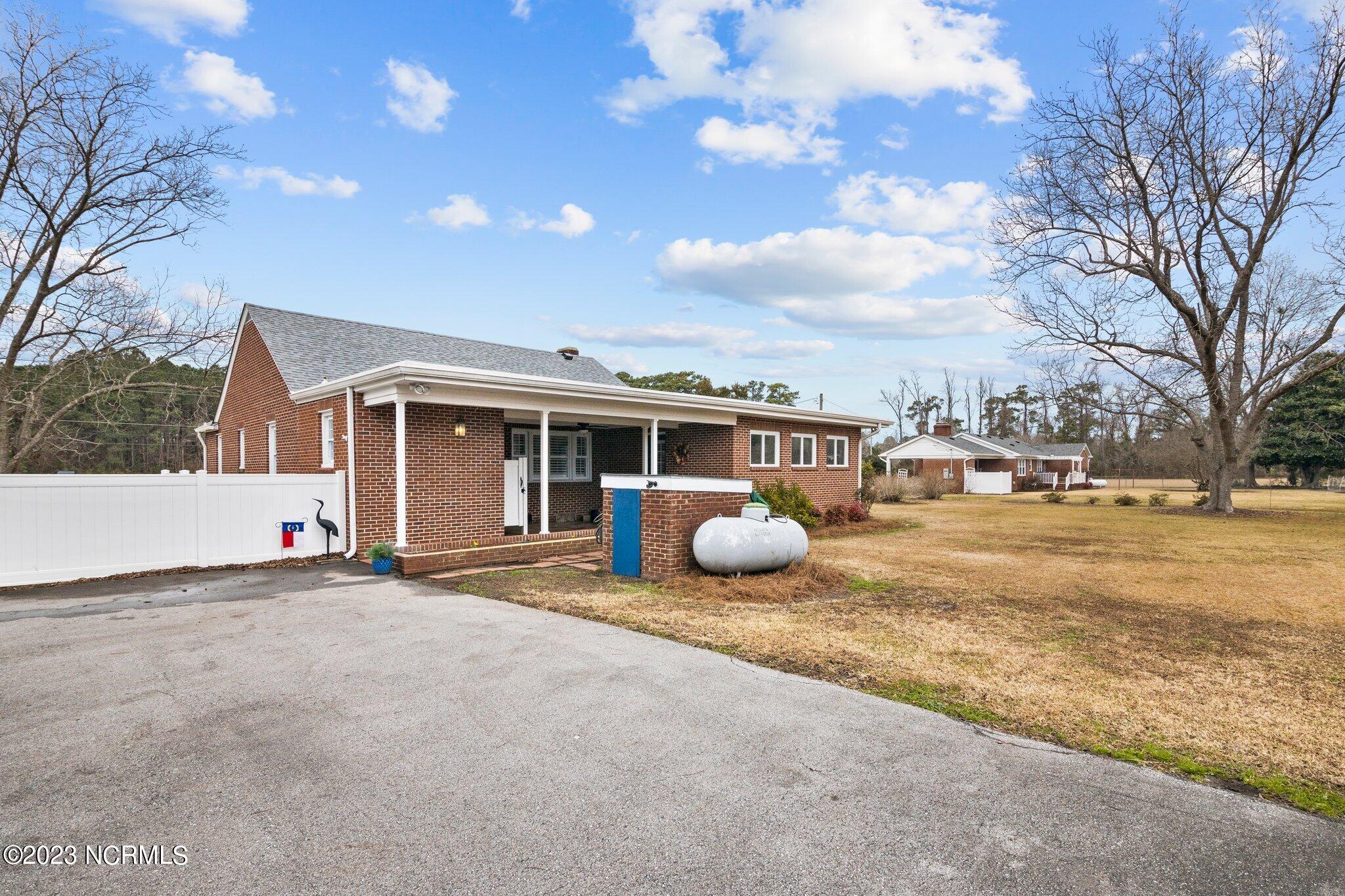 4120 Old Cherry Point Road New Bern, NC 28560 - Photo 8 of 31 back of house