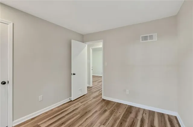 $289,000 | 9825 Potter Circle, Kansas City, MO 64134