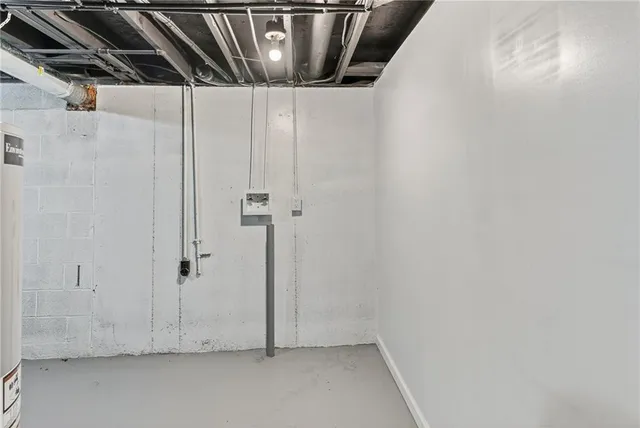 $289,000 | 9825 Potter Circle, Kansas City, MO 64134