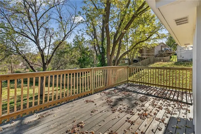 $289,000 | 9825 Potter Circle, Kansas City, MO 64134