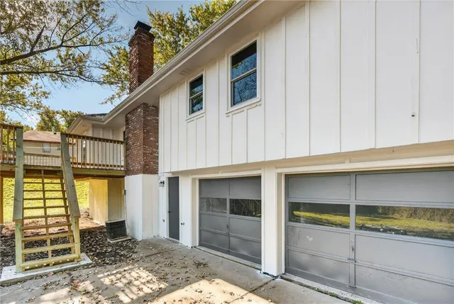 $289,000 | 9825 Potter Circle, Kansas City, MO 64134