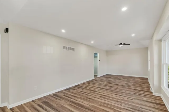 $289,000 | 9825 Potter Circle, Kansas City, MO 64134