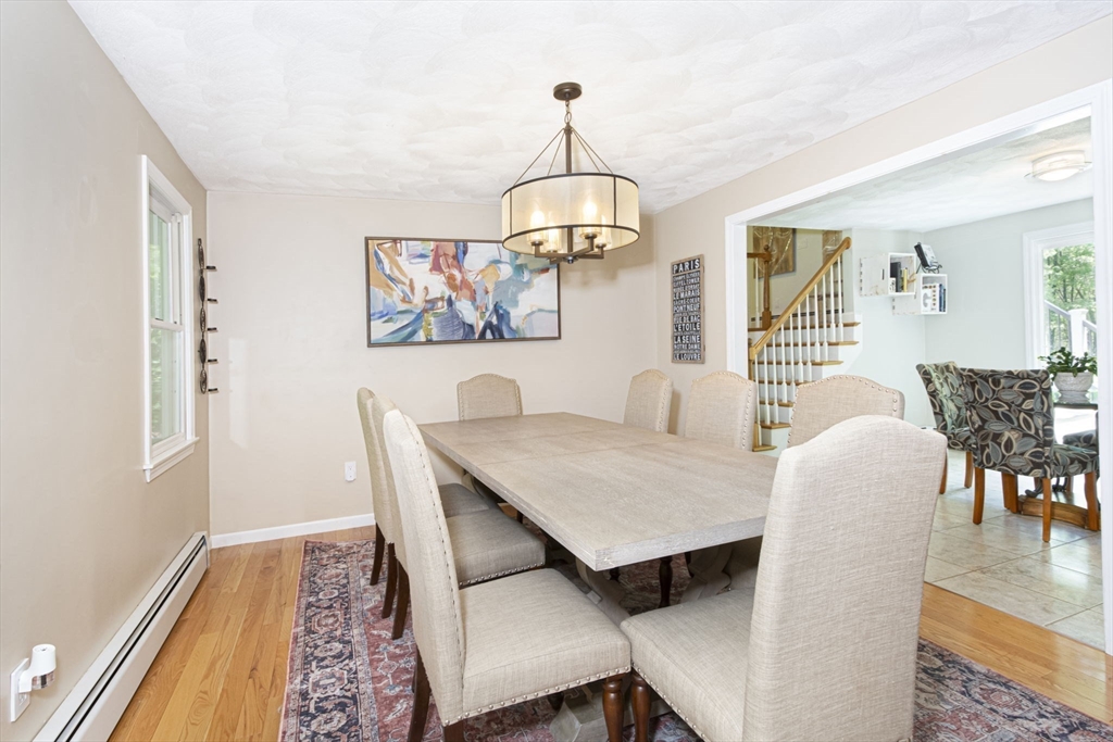 8 Upton Street Dunstable, MA 01827 - Photo 12 of 39