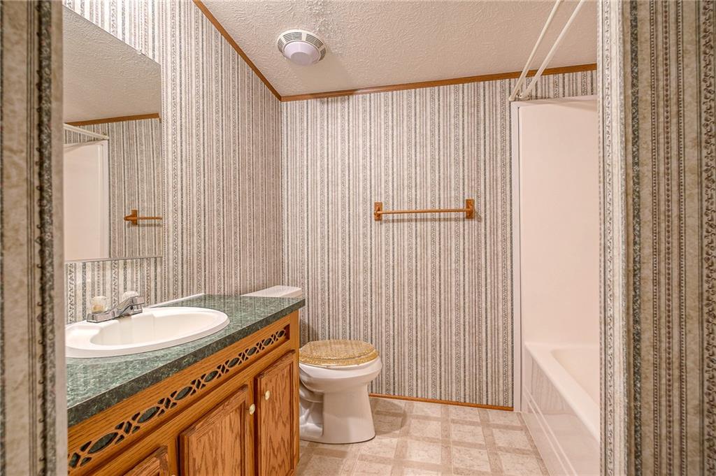 608 Deana Way Rochester, PA 15074 - Photo 12 of 18