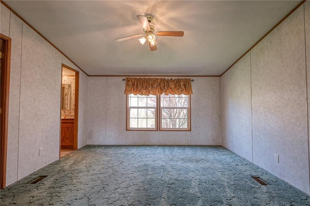 608 Deana Way Rochester, PA 15074 - Photo 4 of 18