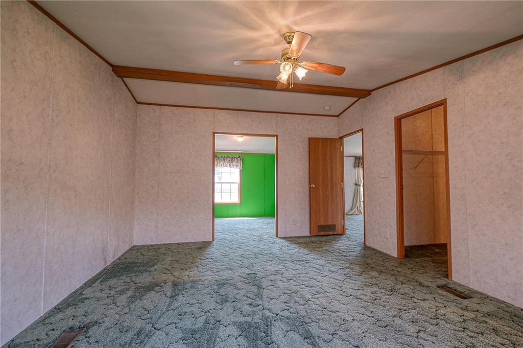 608 Deana Way Rochester, PA 15074 - Photo 6 of 18