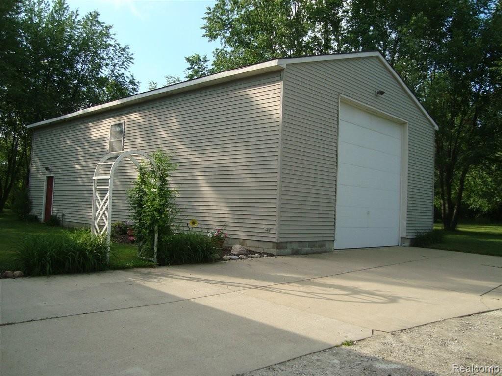 2nd Garage - 14' Electric Door