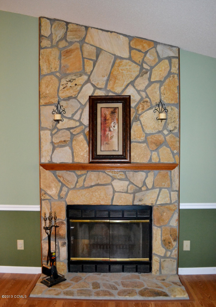 283 Riggs Road Hubert, NC 28539 - Photo 4 of 13 Fireplace