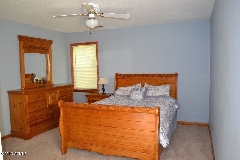 283 Riggs Road Hubert, NC 28539 - Photo 8 of 13 Master Suite