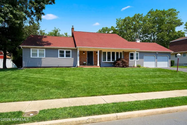 $699,000 | 10 Beacon Drive, Howell, NJ 07731
