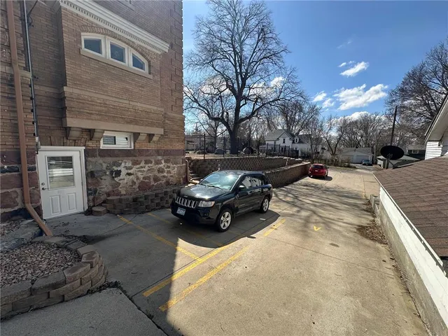 $950,000 | 215 South 5th Street, Montevideo, MN 56265