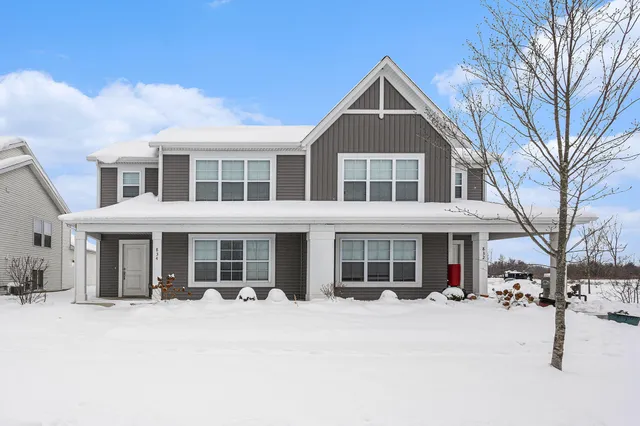 $324,990 | 834 Winchester Street, Holland, MI 49423