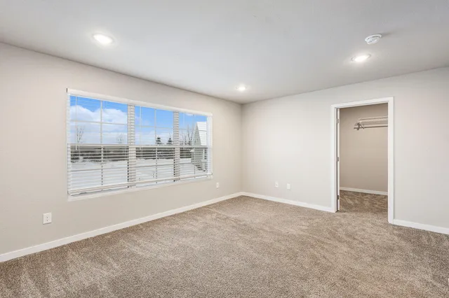 $324,990 | 834 Winchester Street, Holland, MI 49423