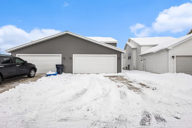 $324,990 | 834 Winchester Street, Holland, MI 49423