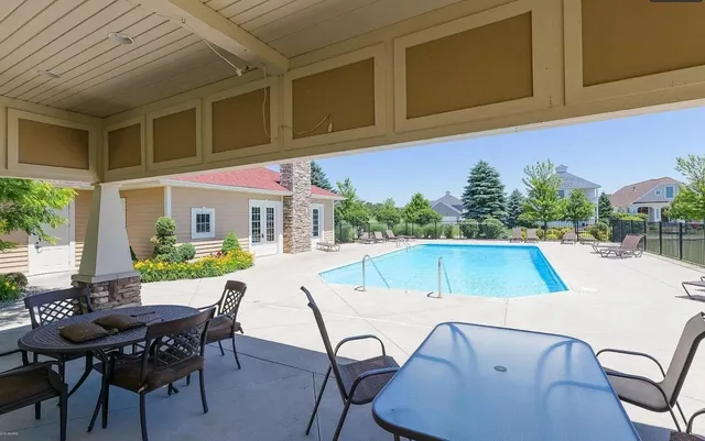 $324,990 | 834 Winchester Street, Holland, MI 49423