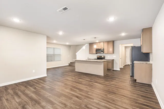 $324,990 | 834 Winchester Street, Holland, MI 49423