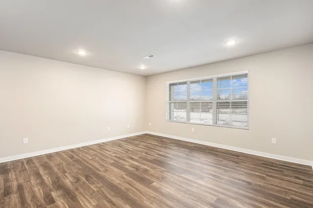 $324,990 | 834 Winchester Street, Holland, MI 49423