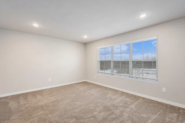 $324,990 | 834 Winchester Street, Holland, MI 49423