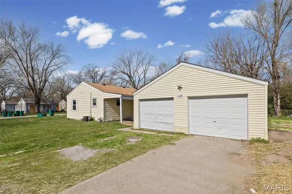 $69,900 | 1227 Williams Street, Cahokia, IL 62206