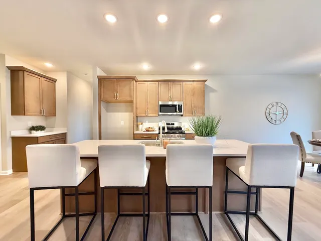 $454,990 | 3526 Pickard Drive, Milton, WI 53563