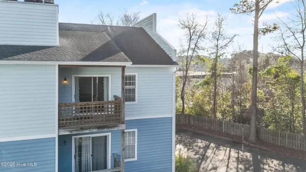 $185,000 | 4230 Wilshire Boulevard, Unit 301, Wilmington, NC 28403