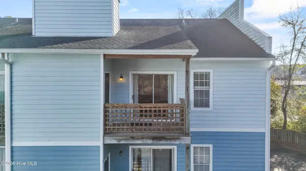 $185,000 | 4230 Wilshire Boulevard, Unit 301, Wilmington, NC 28403