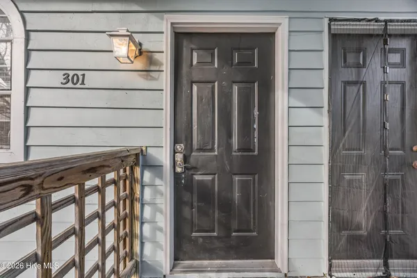 $185,000 | 4230 Wilshire Boulevard, Unit 301, Wilmington, NC 28403