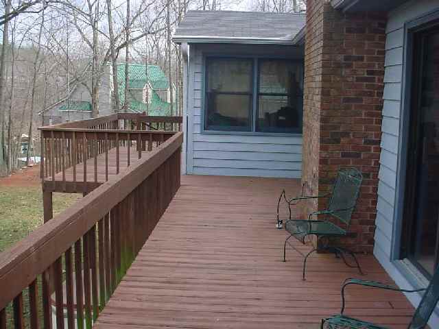 630 Reed Ck Point Hartwell, GA 30643 - Photo 5 of 9