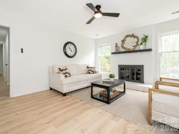 $469,800 | 9012 Waggoneer Circle, Charlotte, NC 28270