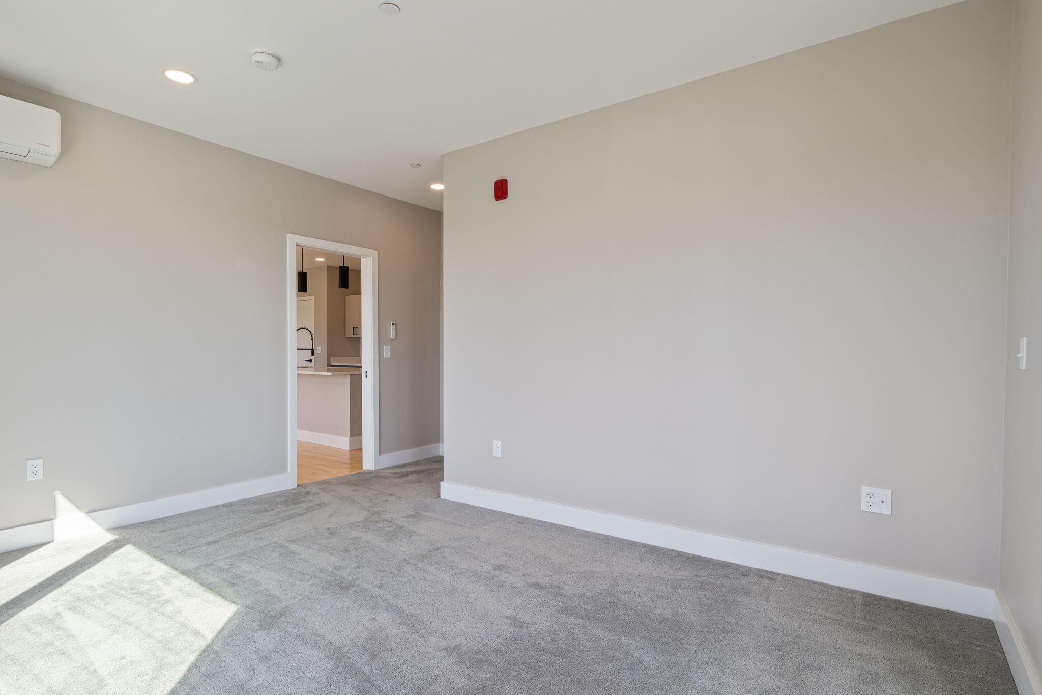 20 Upper Fls Road, Unit 402 Biddeford, ME 04005 - Photo 19 of 39 20_Upper_Falls_Rd_063
