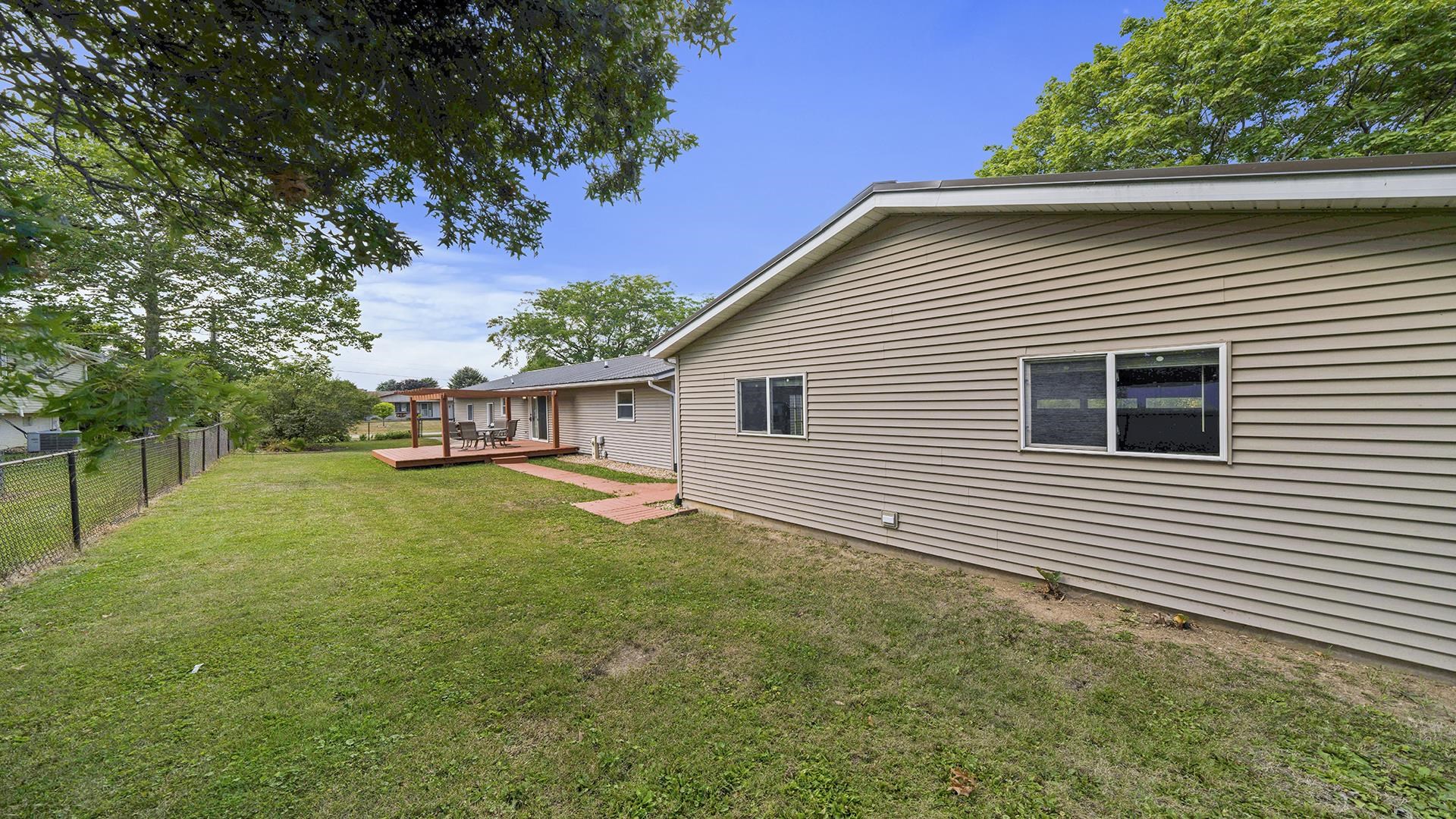 503 Sunset Drive Polo, IL 61064 - Photo 27 of 34 a view of a house with a backyard
