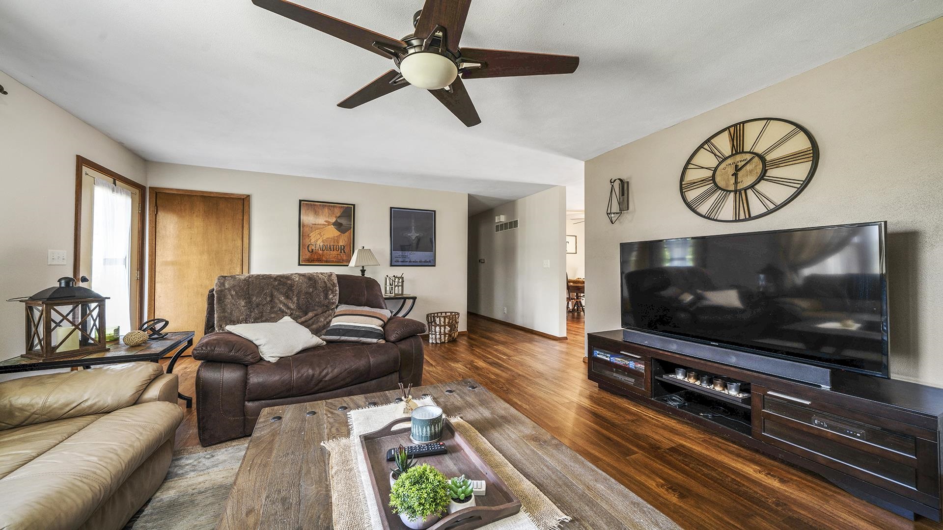 503 Sunset Drive Polo, IL 61064 - Photo 4 of 34 a living room with furniture and a flat screen tv