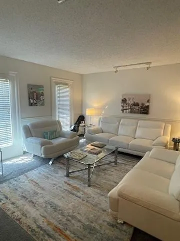 $2,999 | Undisclosed Address, Metairie, LA 70002