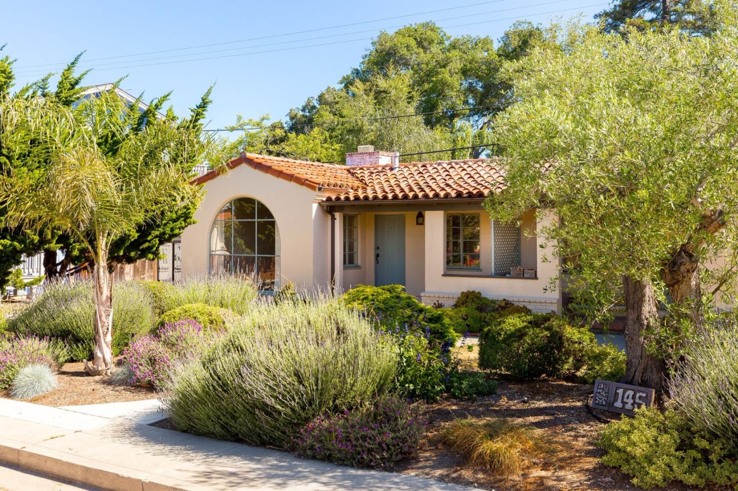 143 Hainline Road Aptos, CA 95003 - Photo 3 of 19 Gallery Image 3
