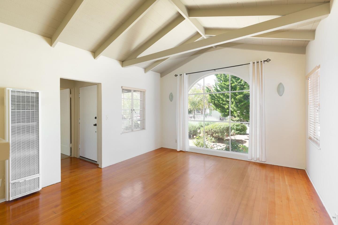 143 Hainline Road Aptos, CA 95003 - Photo 9 of 19 Gallery Image 9