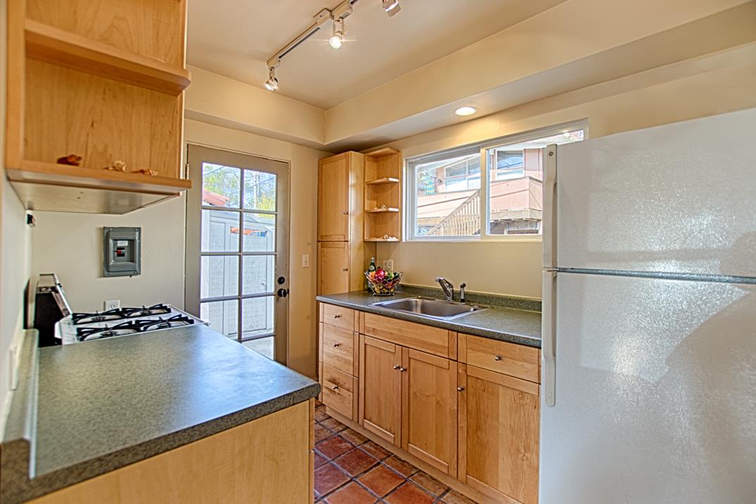 143 Hainline Road Aptos, CA 95003 - Photo 10 of 19 Gallery Image 10