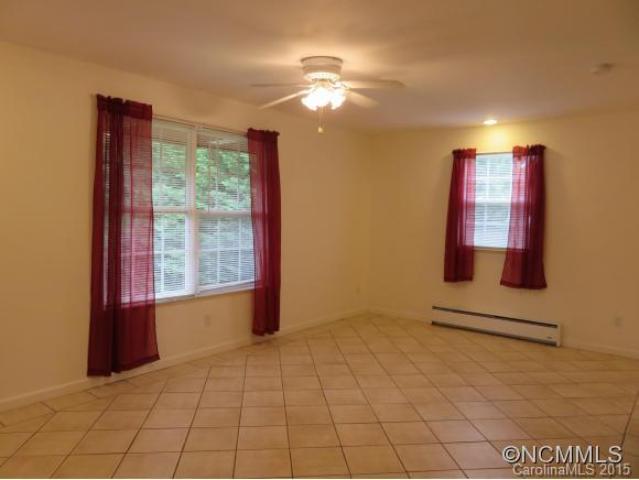 118 Pershing Road Asheville, NC 28805 - Photo 14 of 18 Gallery Image 14