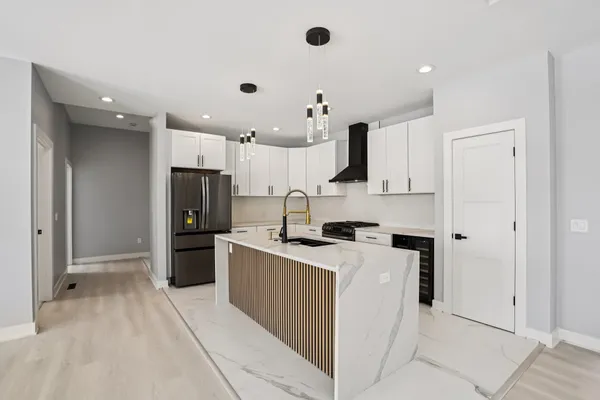 $849,000 | 320 Oakbrook Drive, Wisconsin Dells, WI 53965