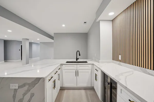 $849,000 | 320 Oakbrook Drive, Wisconsin Dells, WI 53965