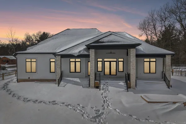 $849,000 | 320 Oakbrook Drive, Wisconsin Dells, WI 53965