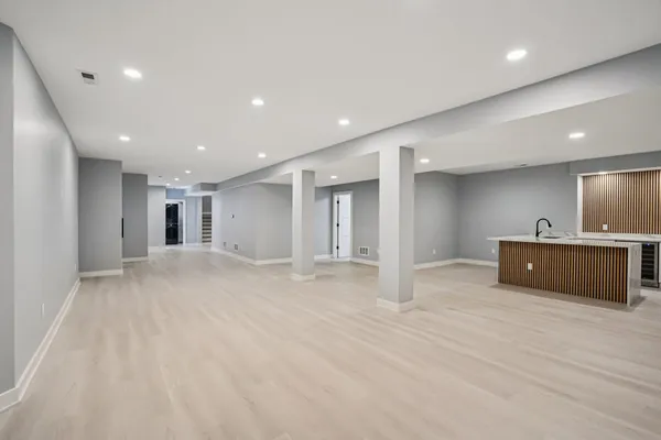 $849,000 | 320 Oakbrook Drive, Wisconsin Dells, WI 53965