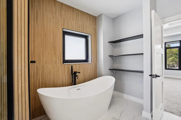 $849,000 | 320 Oakbrook Drive, Wisconsin Dells, WI 53965