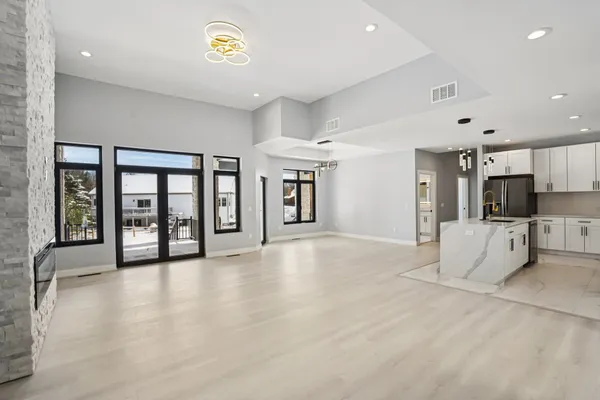 $849,000 | 320 Oakbrook Drive, Wisconsin Dells, WI 53965