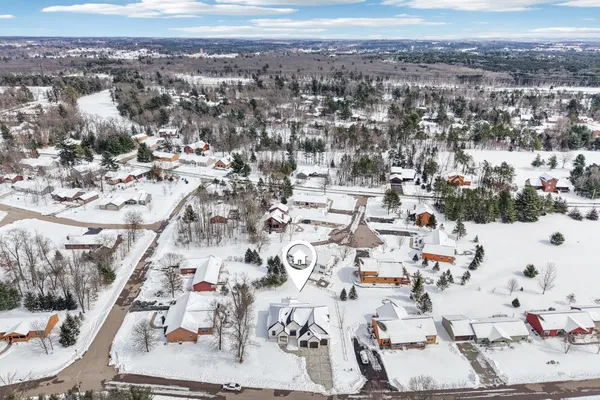 $849,000 | 320 Oakbrook Drive, Wisconsin Dells, WI 53965