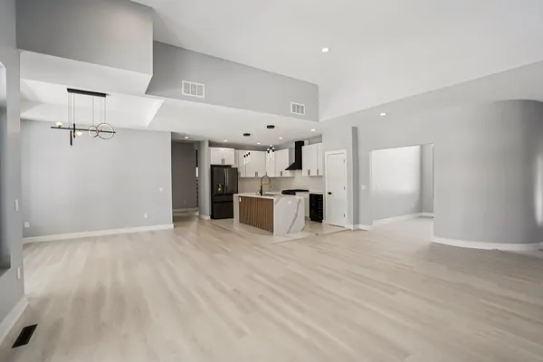 $849,000 | 320 Oakbrook Drive, Wisconsin Dells, WI 53965