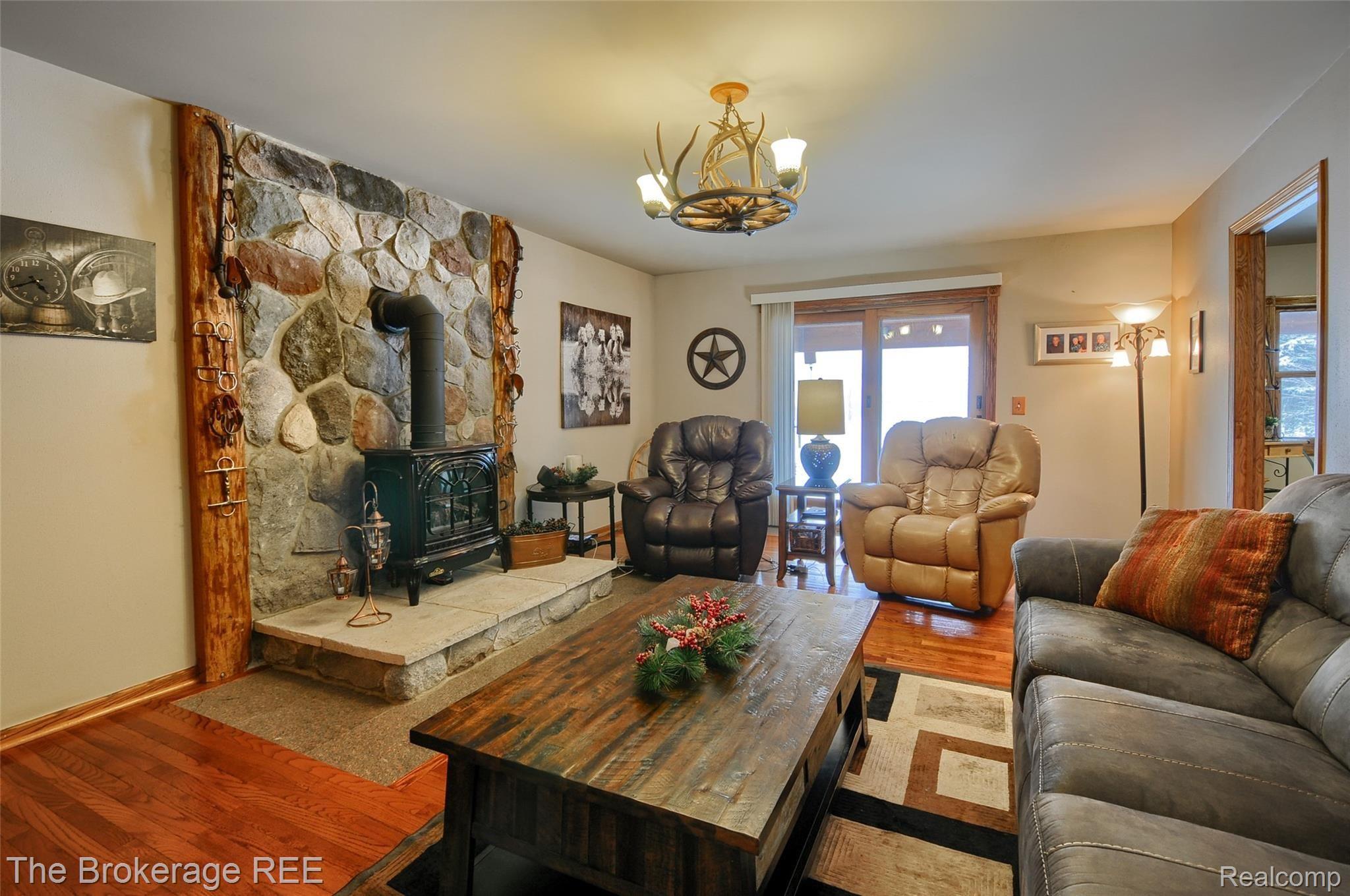 4486 Evans Road Holly, MI 48442 - Photo 34 of 58 DSC_2556-HDR(5).jpg