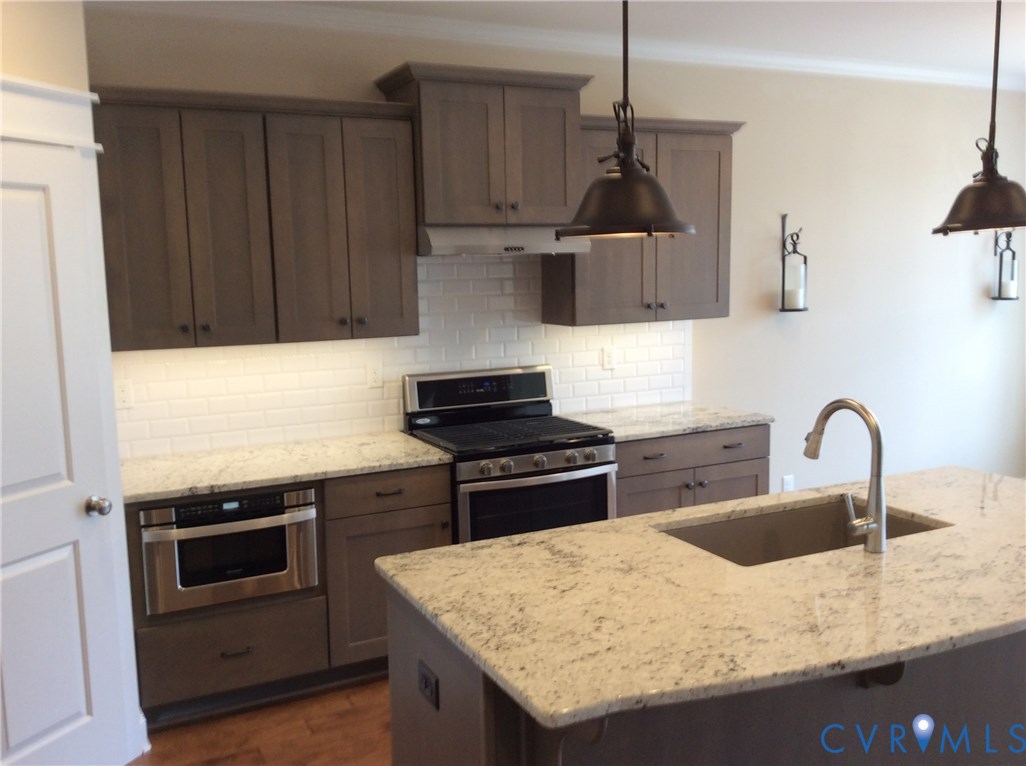 7372 Adams Farm Road Mechanicsville, VA 23111 - Photo 3 of 37